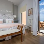 Arion Syros Luxury Rooms And Suites 4* Ermoupoli