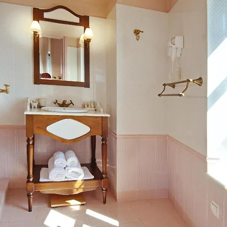 Arion Luxury And Ermoupoli