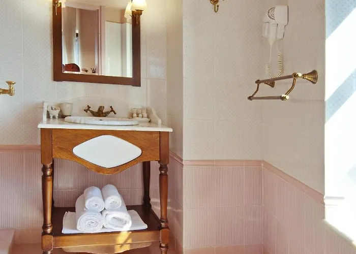 Arion Luxury And Ermoupoli