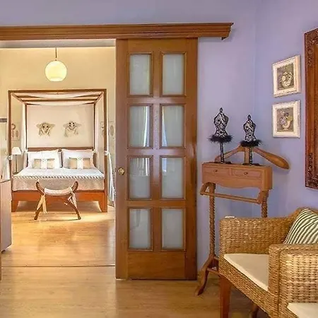 Konukevi Arion Luxury And Ermoupoli