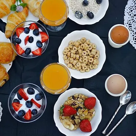 Konukevi Arion Luxury And Ermoupoli